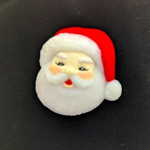 Vintage Christmas Santa head pin with beautiful detail with cheery disposition